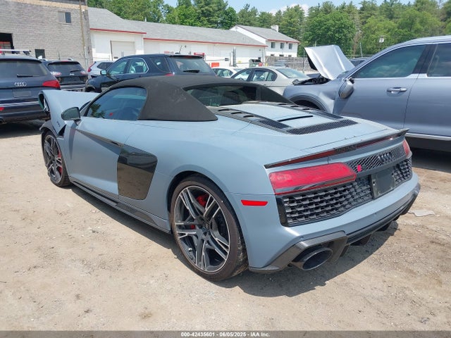 2022 AUDI R8 SPYDER WUA4BCFX0N7900836 Photo 2