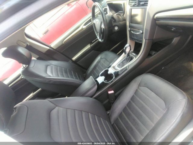 3FA6P0HD3FR163656 Ford FUSION SE