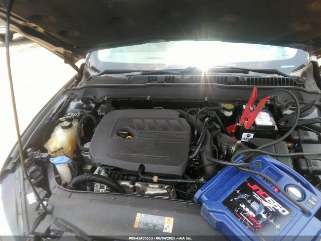 3FA6P0HD3FR163656 Ford FUSION SE
