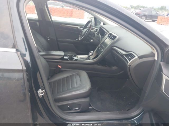 3FA6P0HD2ER231489 Ford FUSION SE