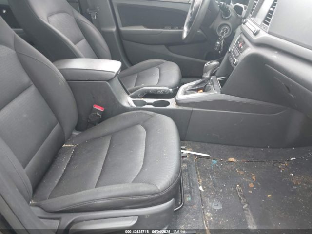 5NPD84LFXJH259150 Hyundai ELANTRA SEL