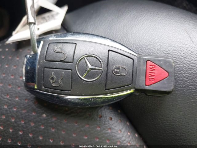 2013 MERCEDES-BENZ C 300 WDDGF8AB2DR274240 Photo 10