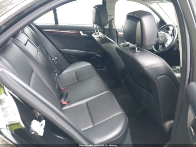 2013 MERCEDES-BENZ C 300 WDDGF8AB2DR274240 Photo 7