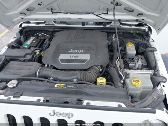 1C4BJWDG7JL895132 Jeep Wrangler Jk Unlimited Sport 4x4