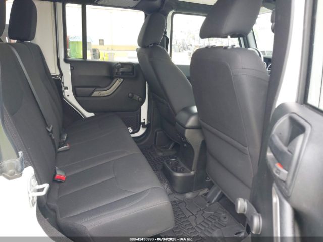 1C4BJWDG7JL895132 Jeep Wrangler Jk Unlimited Sport 4x4