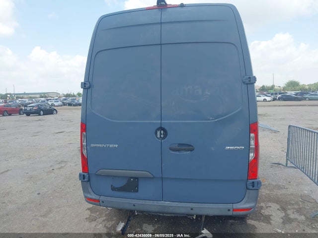 WD4PF0CD7KP061020 Mercedes-Benz om 642 with brake assist