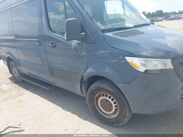 WD4PF0CD7KP061020 Mercedes-Benz om 642 with brake assist