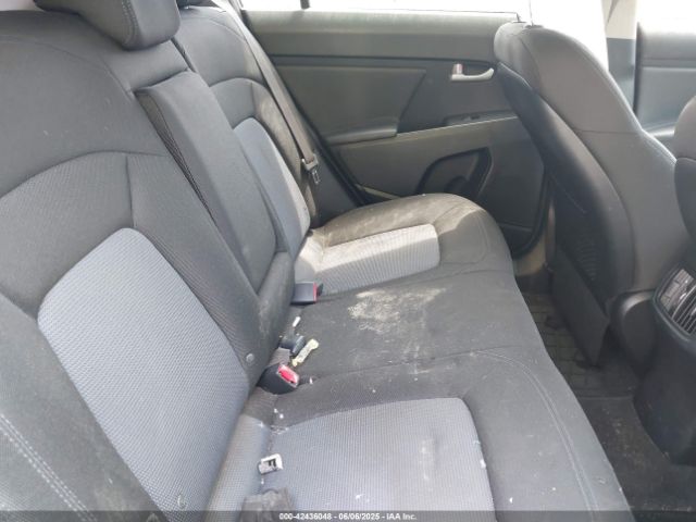 KNDPBCAC6E7564608 KIA Sportage Lx