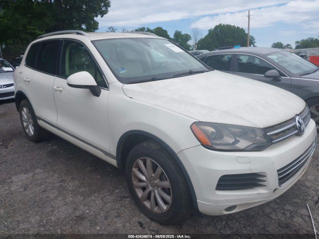 2011 VOLKSWAGEN TOUAREG WVGFF9BPXBD006399