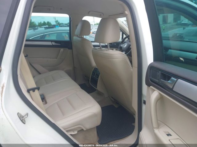 2011 VOLKSWAGEN TOUAREG WVGFF9BPXBD006399 Photo 7
