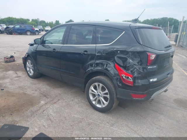 2019 FORD ESCAPE 1FMCU9GD5KUB37179 Photo 2