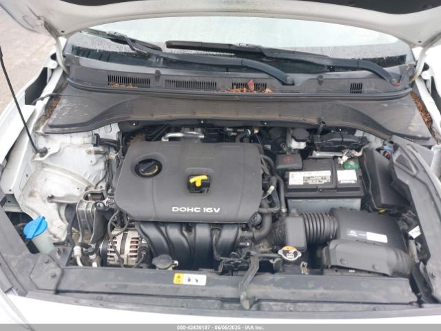 2019 HYUNDAI KONA KM8K12AA4KU330773 Photo 9