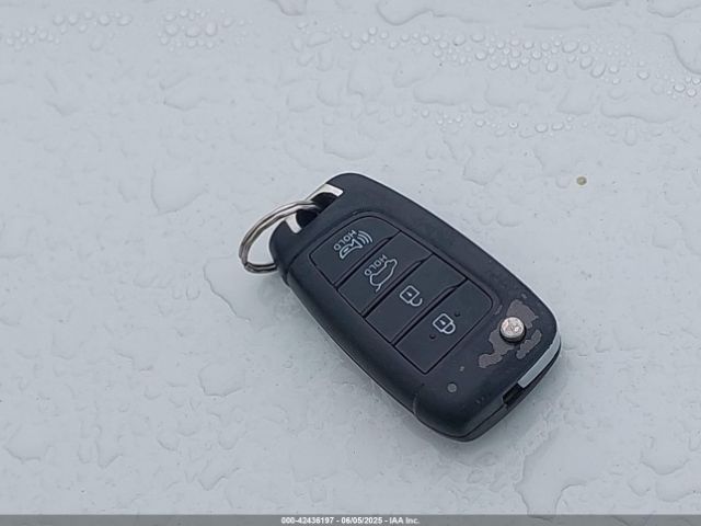 2019 HYUNDAI KONA KM8K12AA4KU330773 Photo 10