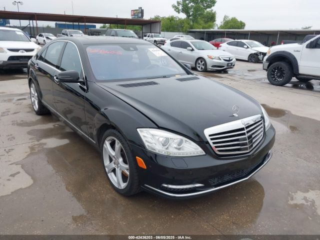 2013 MERCEDES-BENZ S 550 WDDNG7DBXDA526079