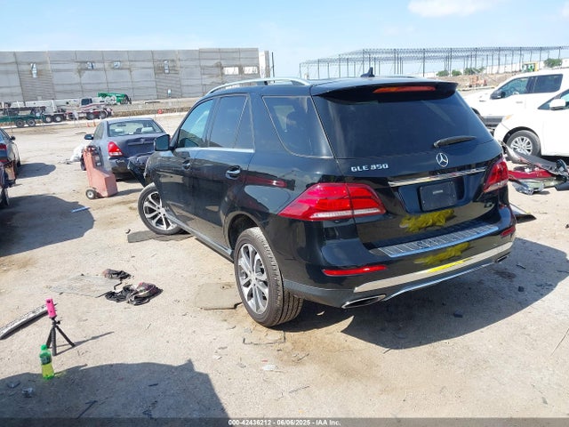 4JGDA5JBXGA682977 Mercedes-Benz m276