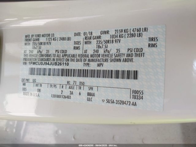 1FMCU0J94JUB26110 Ford Escape Titanium