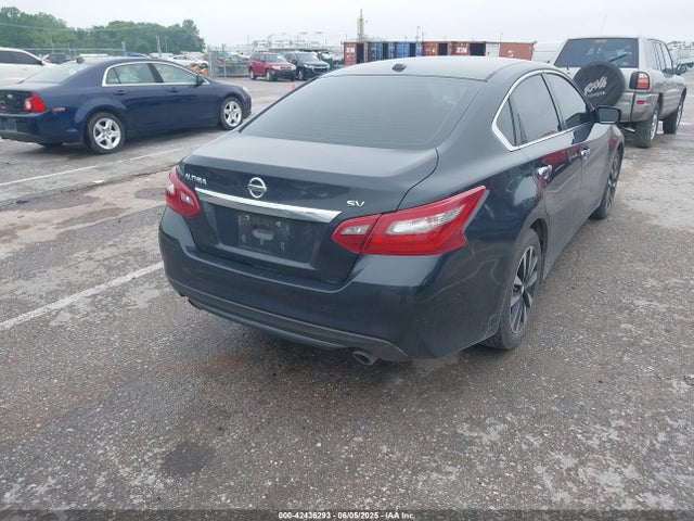 Nissan 2018 2018 1N4AL3AP6JC263124 Image 4
