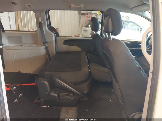 2C4RDGBG1JR364076 Dodge Grand Caravan Se