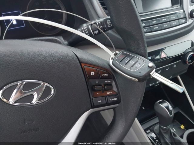 2016 HYUNDAI TUCSON KM8J3CA44GU054897 Photo 10