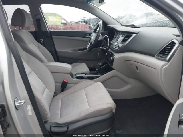 2016 HYUNDAI TUCSON KM8J3CA44GU054897 Photo 4