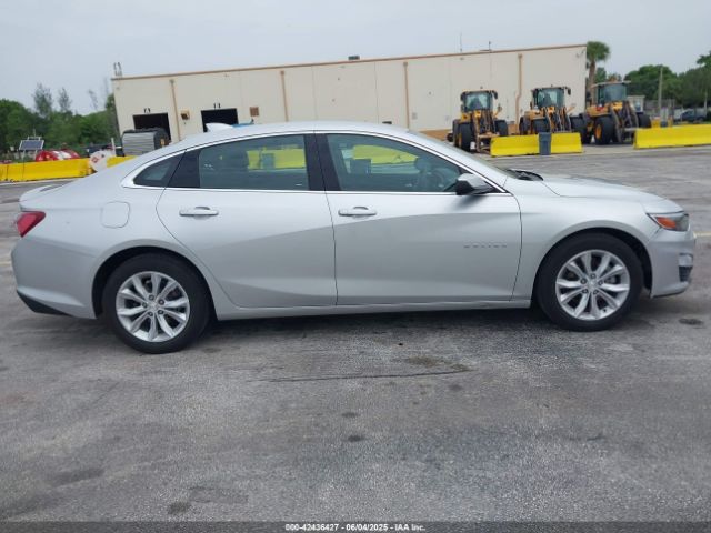 1G1ZD5ST7NF126207 Chevrolet Malibu Fwd Lt