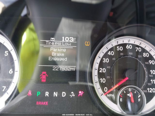 2013 RAM 1500 1C6RR6KT1DS532365 Photo 6