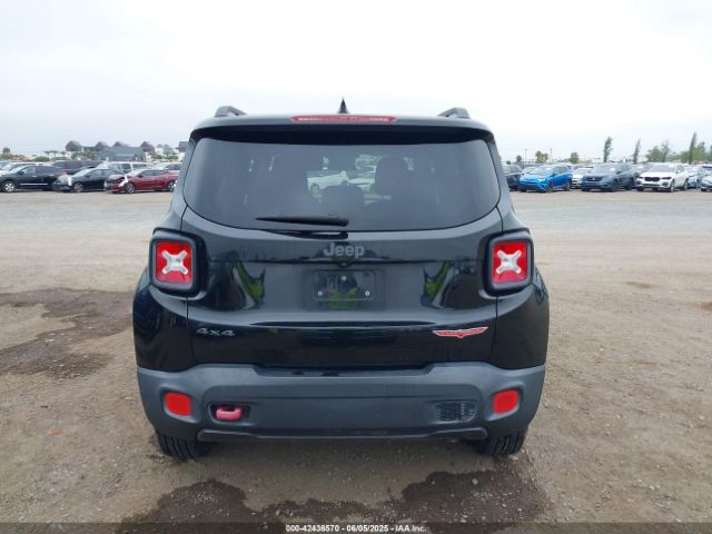 ZACCJBCT1GPD60975 Jeep Renegade Trailhawk