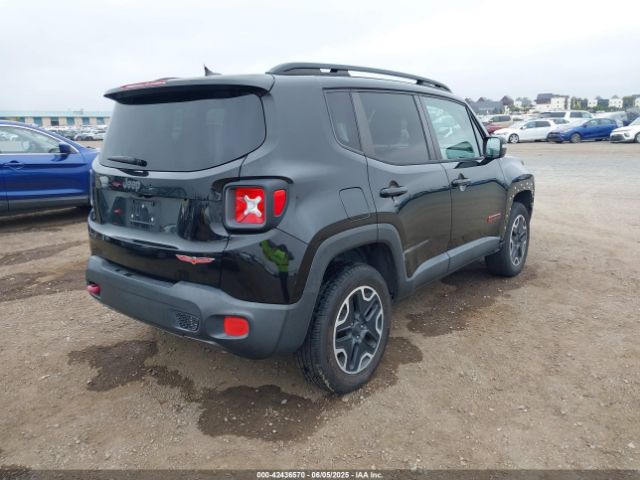 ZACCJBCT1GPD60975 Jeep Renegade Trailhawk