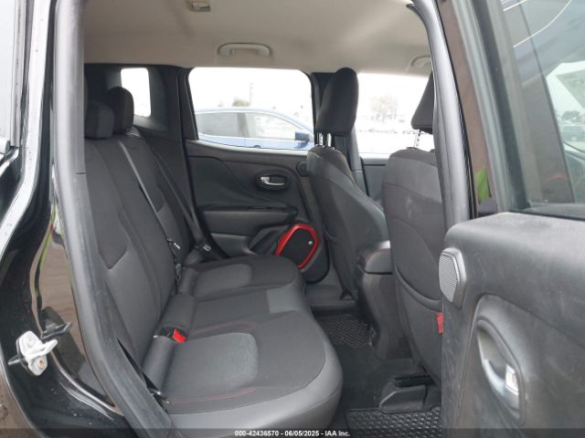ZACCJBCT1GPD60975 Jeep Renegade Trailhawk