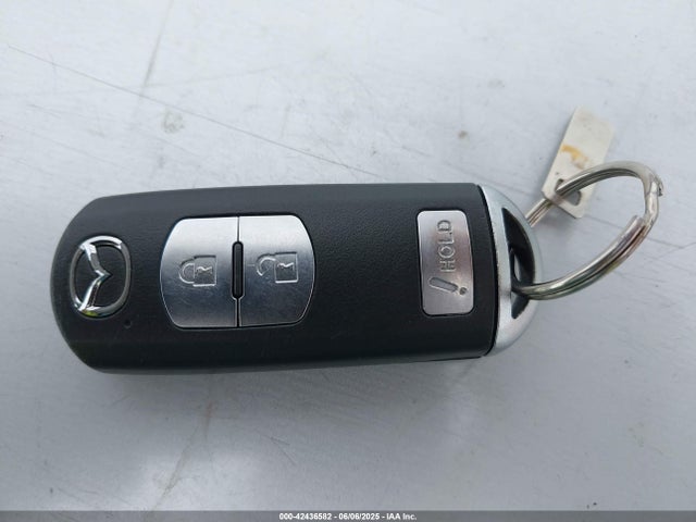 3MZBM1K79FM137132 Mazda pe