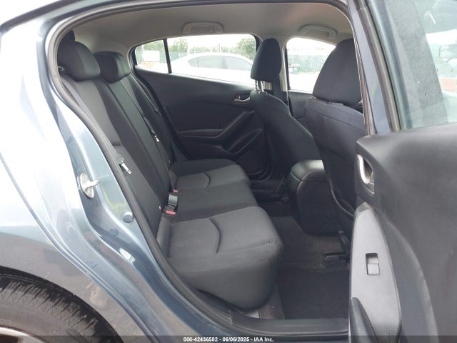 3MZBM1K79FM137132 Mazda pe
