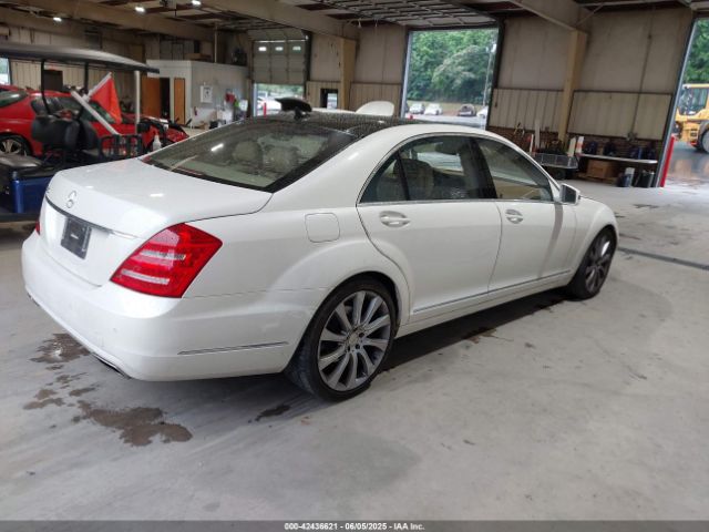 2013 MERCEDES-BENZ S 550 WDDNG7DB8DA493289 Photo 3