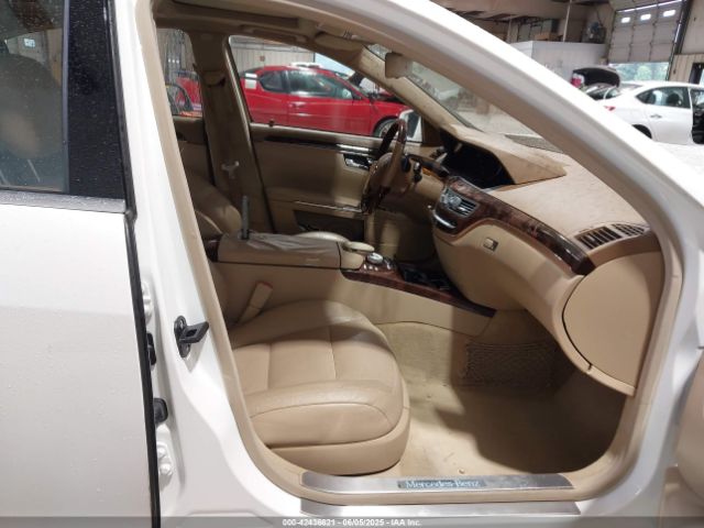 2013 MERCEDES-BENZ S 550 WDDNG7DB8DA493289 Photo 4