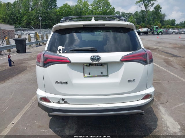 Toyota Rav4 Xle 2016 JTMWFREV7GJ093895 Image 16