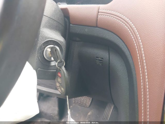1GNKVHKD7FJ105864 Chevrolet Traverse 2lt