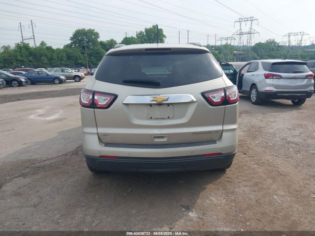 1GNKVHKD7FJ105864 Chevrolet Traverse 2lt