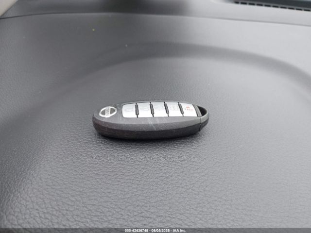 2019 NISSAN ROGUE 5N1AT2MT5KC750857 Photo 10