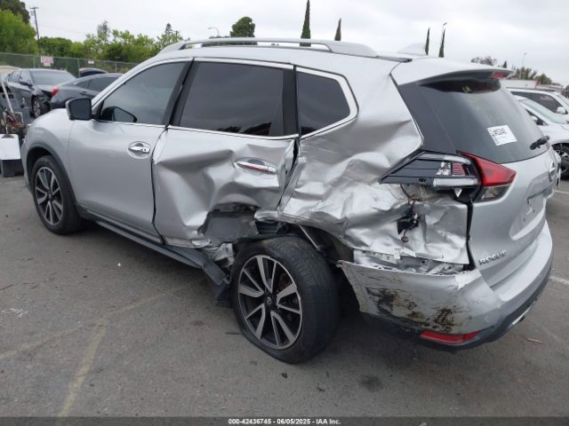 2019 NISSAN ROGUE 5N1AT2MT5KC750857 Photo 2