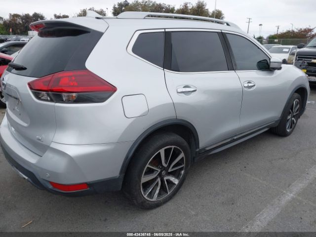2019 NISSAN ROGUE 5N1AT2MT5KC750857 Photo 3