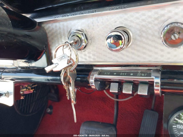 42436779 :رقم المزاد ، 41447U113744 vin ، 1964 Chevrolet Impala مزاد بيع