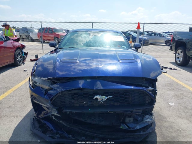 1FA6P8TH8K5176621 Ford 4v