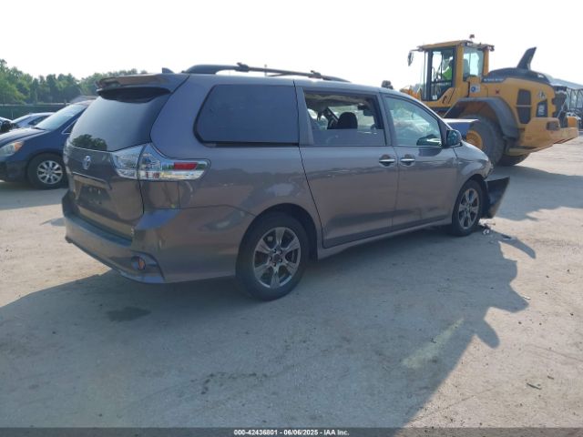 2019 TOYOTA SIENNA 5TDEZ3DC9KS215829 Photo 3