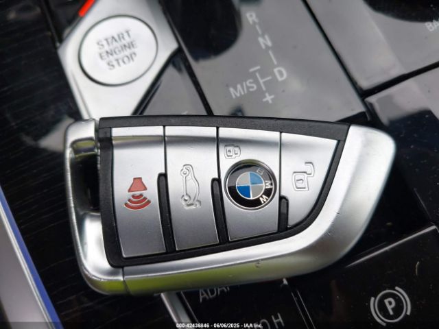2022 BMW X7 5UXCX6C06N9M67271 Photo 10