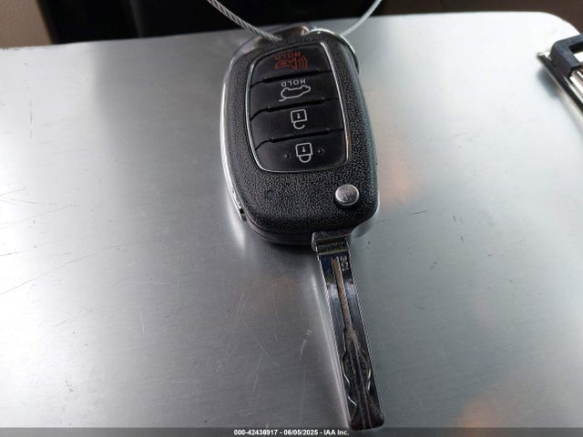 KM8J33A24HU359185 Hyundai Tucson Eco