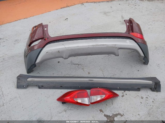 KM8J33A24HU359185 Hyundai Tucson Eco