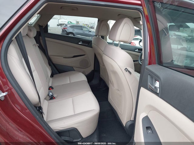 KM8J33A24HU359185 Hyundai Tucson Eco