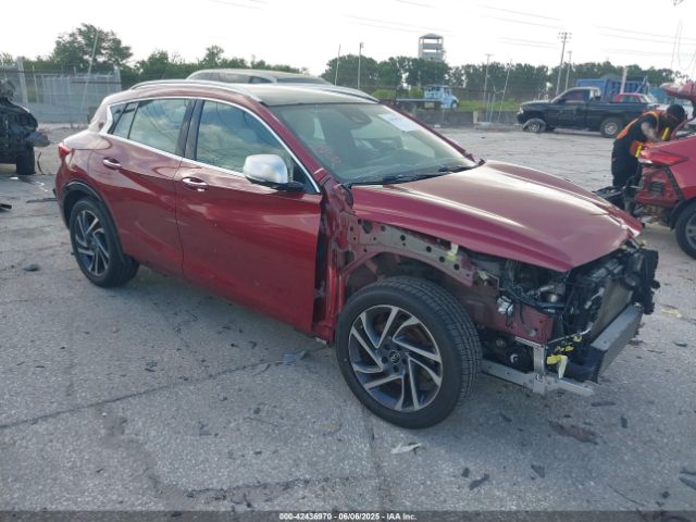 2017 INFINITI QX30 SJKCH5CP3HA039213