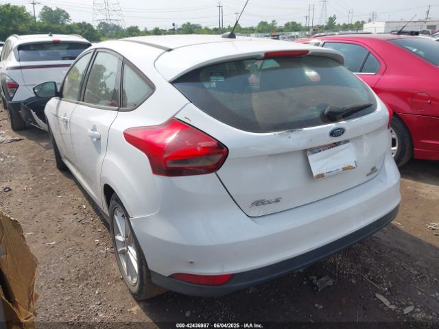 2015 FORD FOCUS 1FADP3K28FL317843 Photo 2
