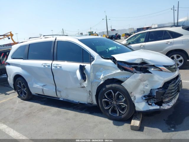 5TDESKFCXSS185106 Toyota a25a-fxs