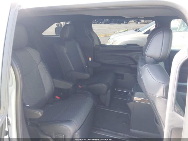 5TDESKFCXSS185106 Toyota a25a-fxs